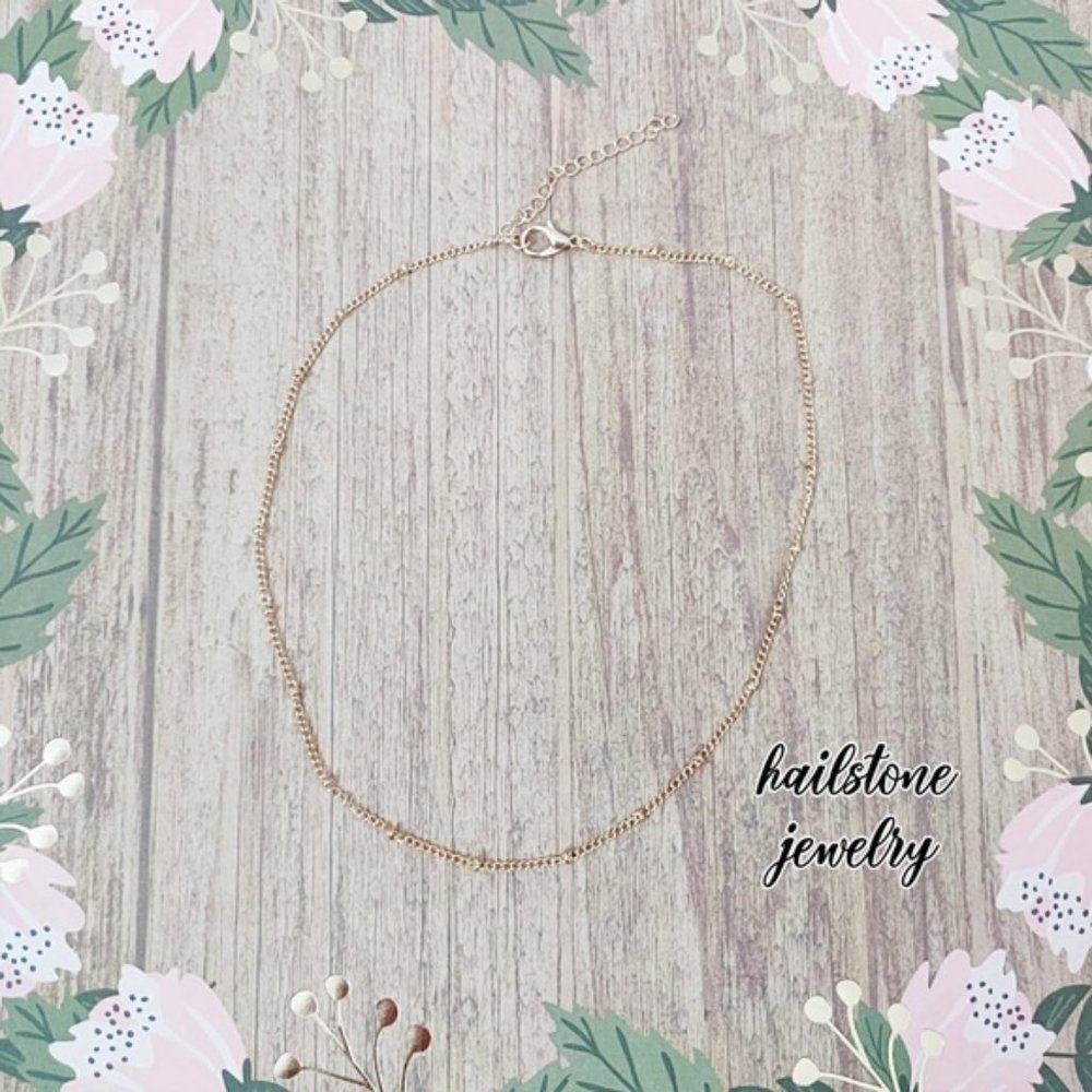 Minimalist Microbeads Necklace (Gold) - Picture 4 of 5